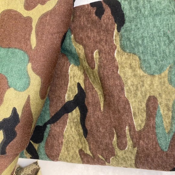 Camo Fabric and mesh NEW - Picture 2 of 2